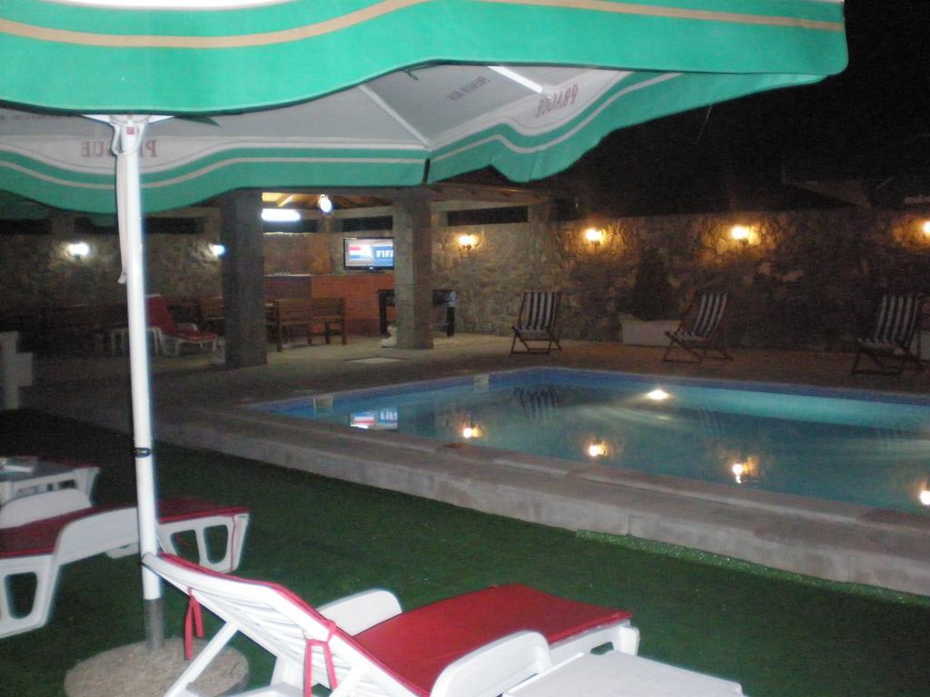 Apartments Vila Lazarevic Tivat Exterior photo