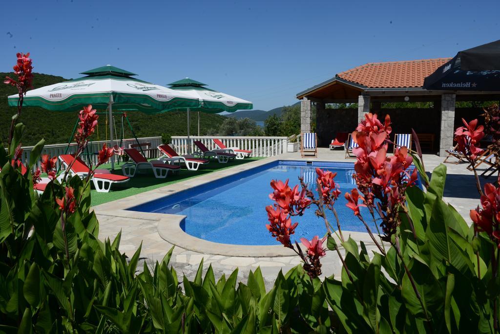 Apartments Vila Lazarevic Tivat Exterior photo