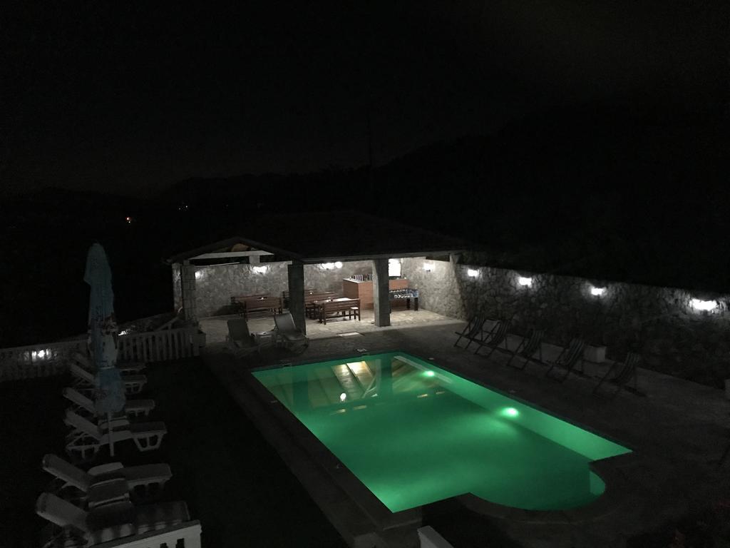 Apartments Vila Lazarevic Tivat Exterior photo